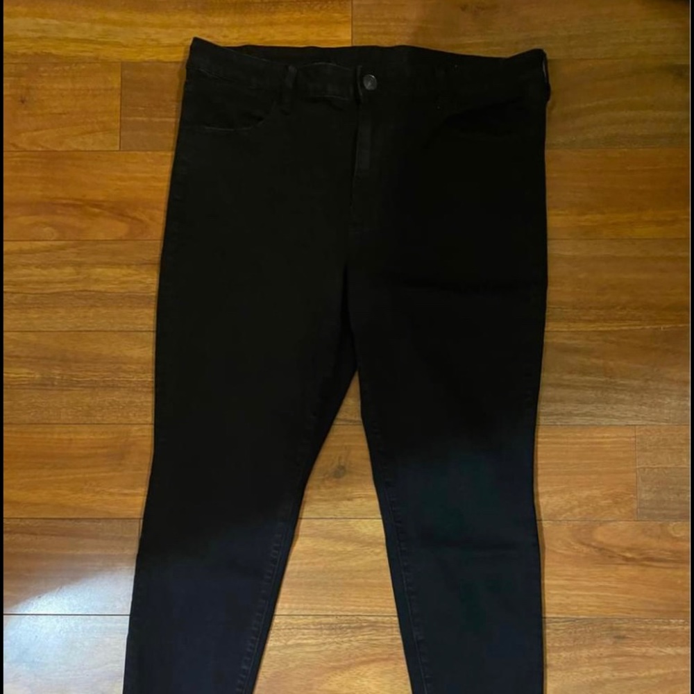 American Eagle black Jeggings, 18 short